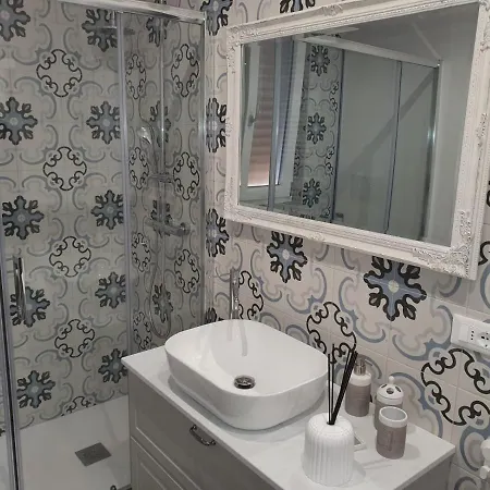 La Maison Di Alessandra モノーポリ